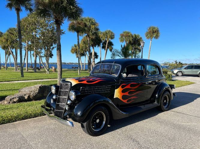 1935 Ford Coupe
