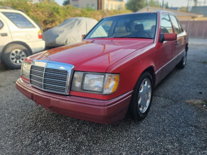 1990 Mercedes-Benz 300E