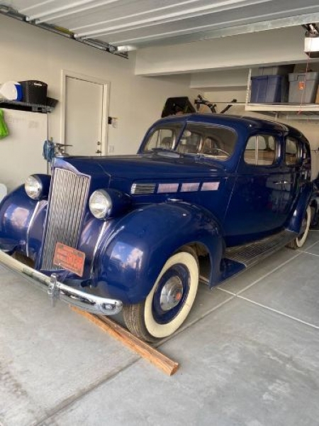 1938 Packard 1600