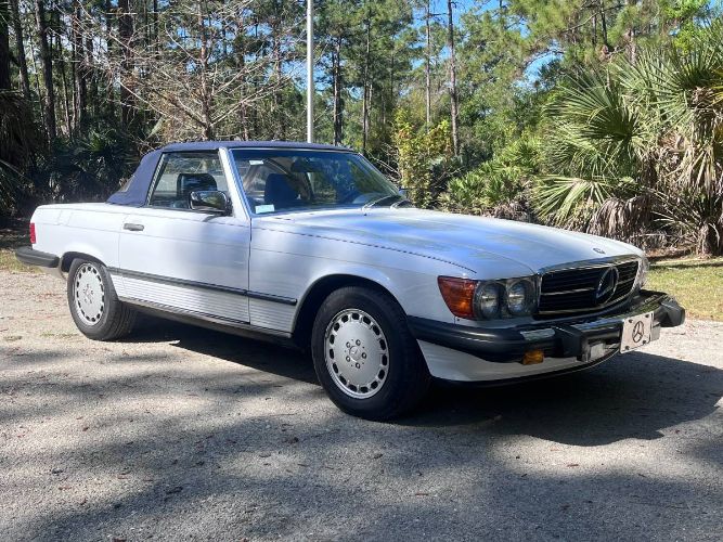 1988 Mercedes-Benz 560 SL