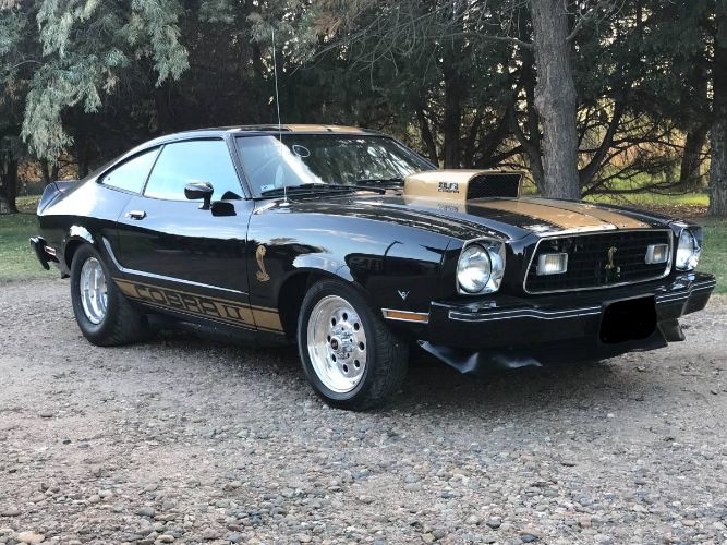 1977 Ford Mustang