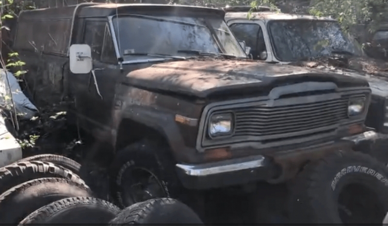 1976 Jeep J-20