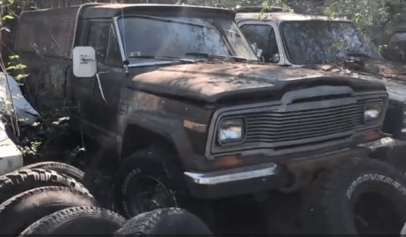 1976 Jeep J-20