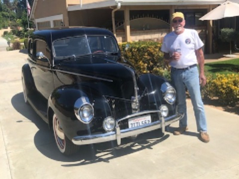 1940 Ford 2-Dr Sedan
