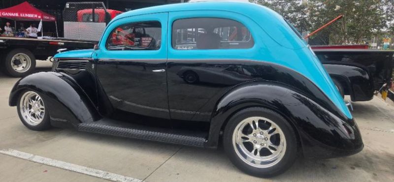 1937 Ford Slantback