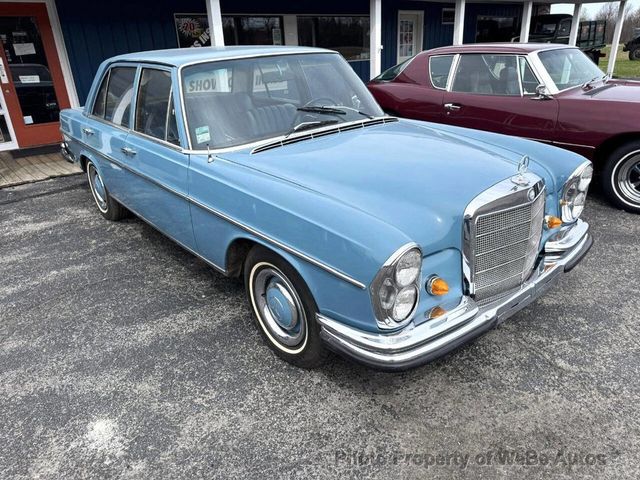 1967 Mercedes-Benz 250