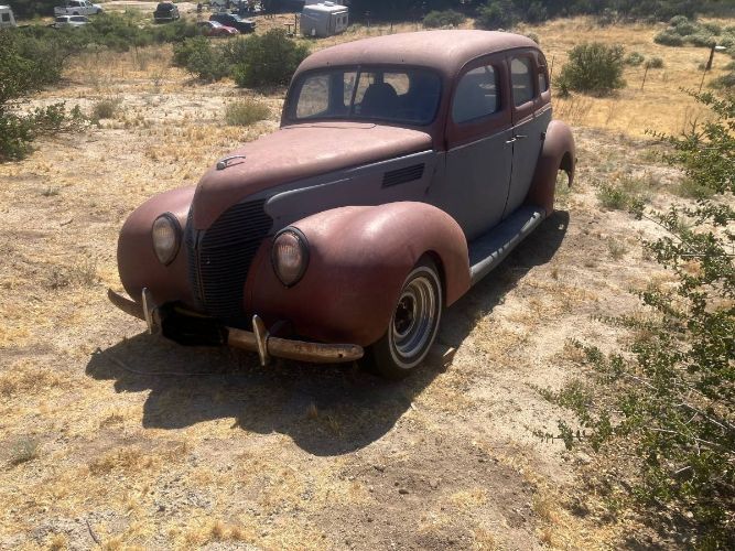 1938 Ford Sedan