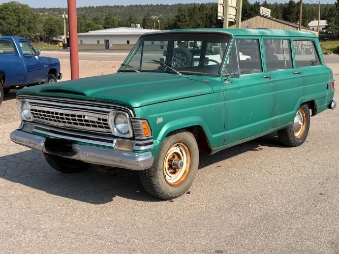 1971 Jeep Grand Wagoneer