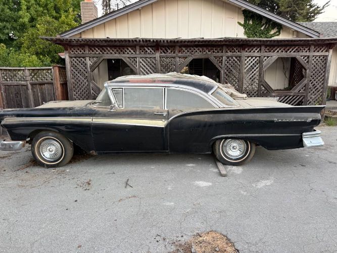 1957 Ford Fairlane 500