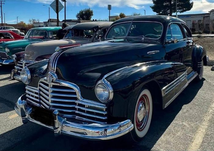 1946 Pontiac Streamliner