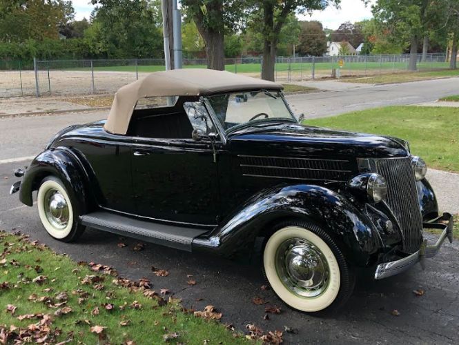 1936 Ford Deluxe