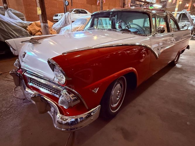 1955 Ford Crown Victoria