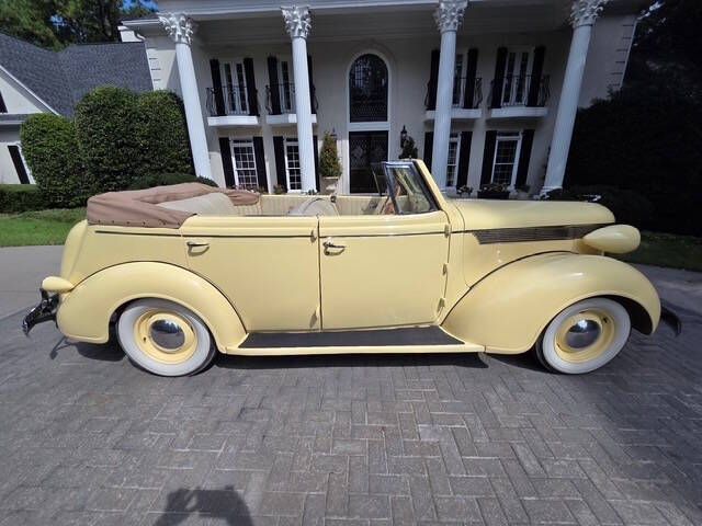 1937 DeSoto