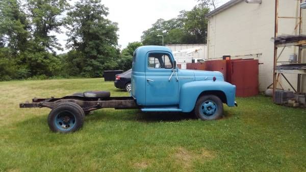 1951 International Harvester Model L