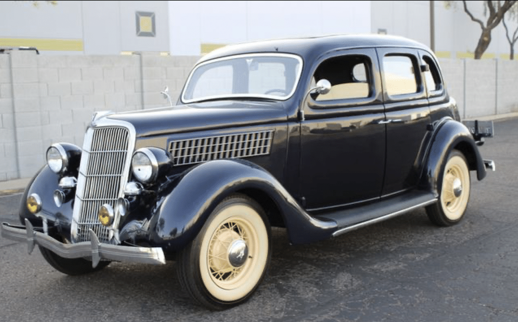 1935 Ford Model 48
