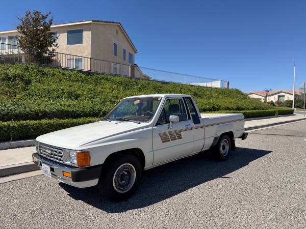 1985 Toyota Pickup
