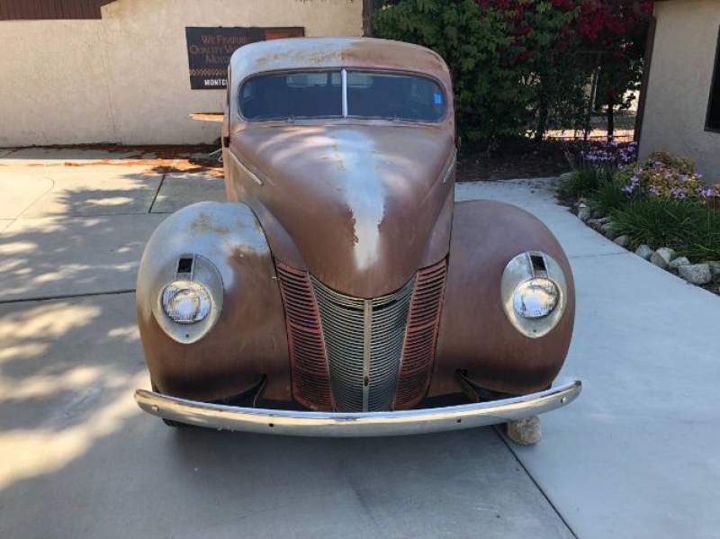 1940 Ford Deluxe