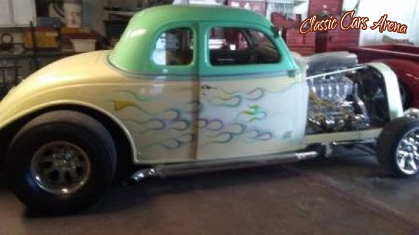 1935 Ford Model 48