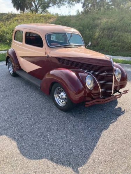 1938 Ford Deluxe
