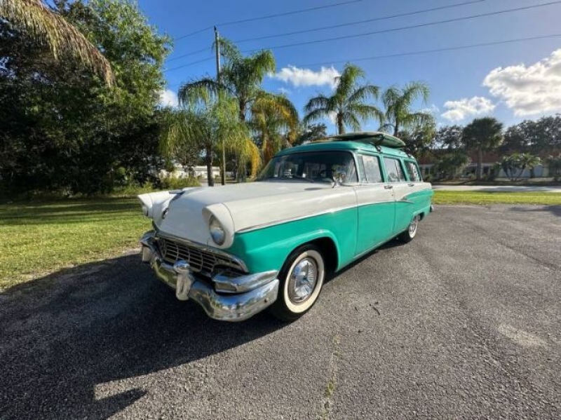 1956 Ford Country