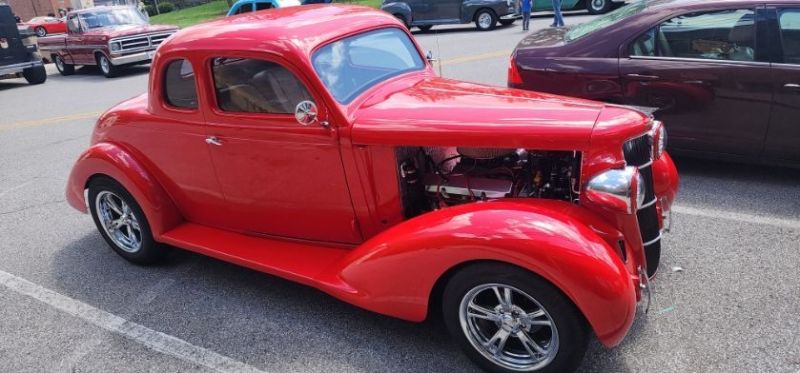 1935 Dodge Deluxe