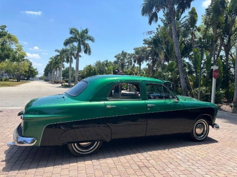 1949 Ford Custom Deluxe
