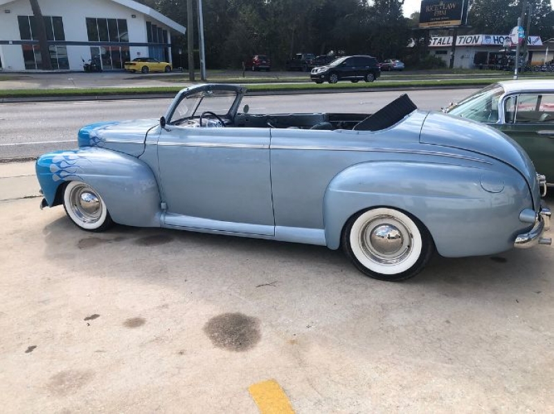 1947 Ford Deluxe