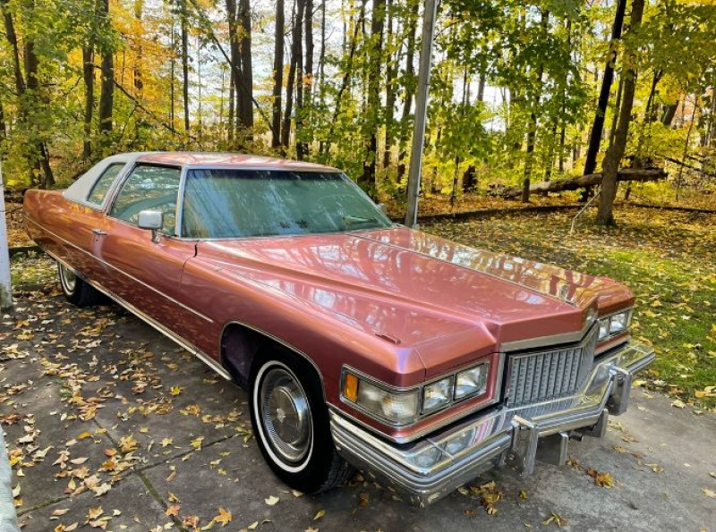 1976 Cadillac Coupe DeVille