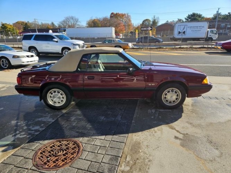 1989 Ford Mustang