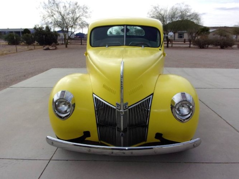 1940 Ford Deluxe