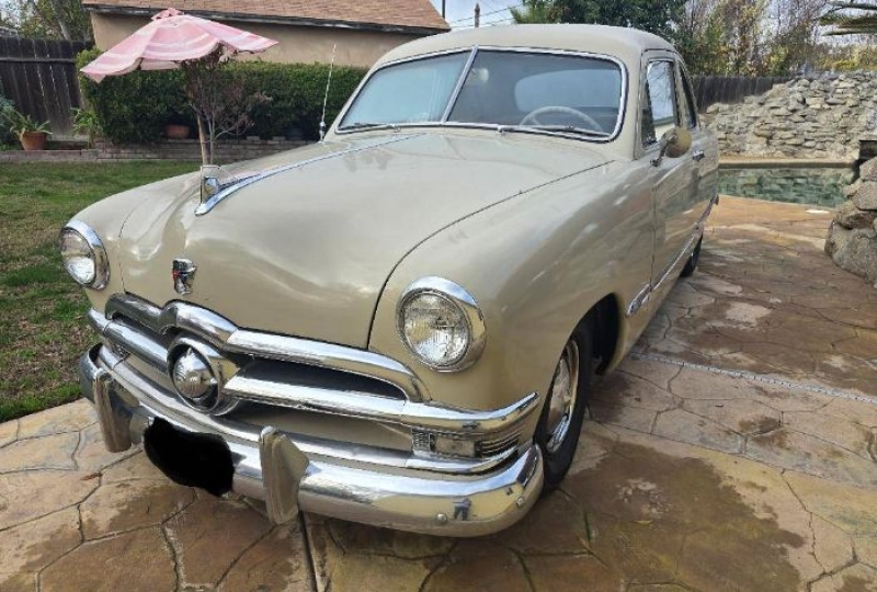 1950 Ford Custom Deluxe