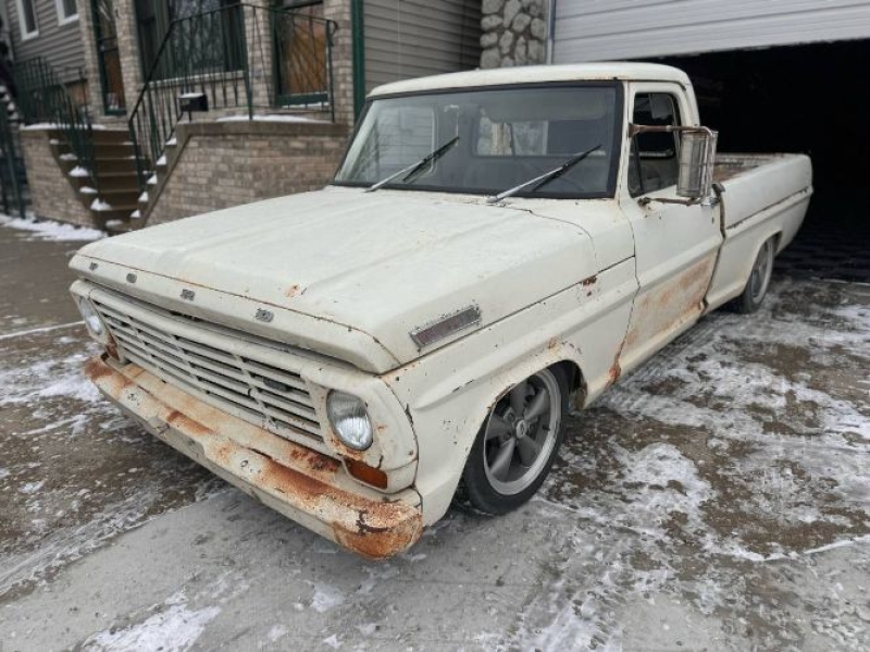 1967 Ford F-100