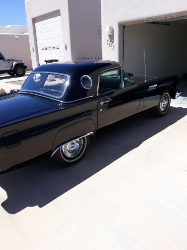 1957 Ford Thunderbird