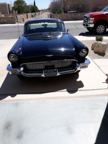 1957 Ford Thunderbird