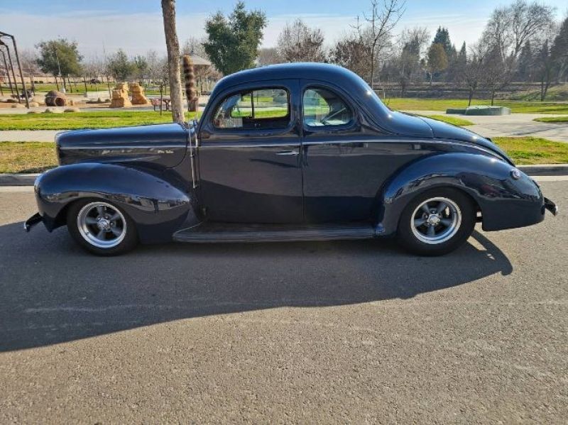 1940 Ford Deluxe