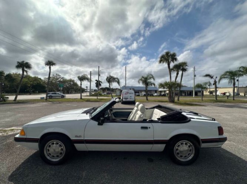 1989 Ford Mustang