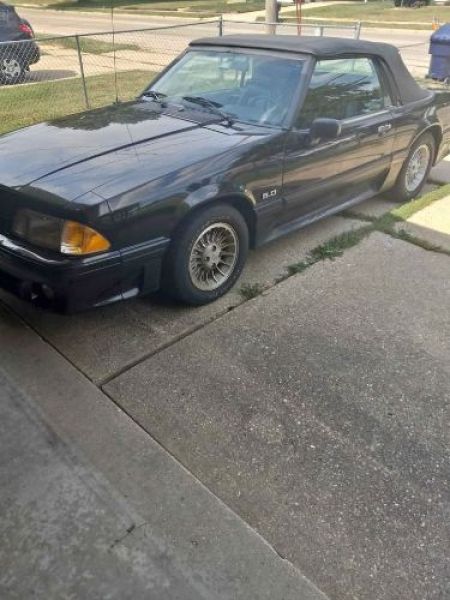 1990 Ford Mustang