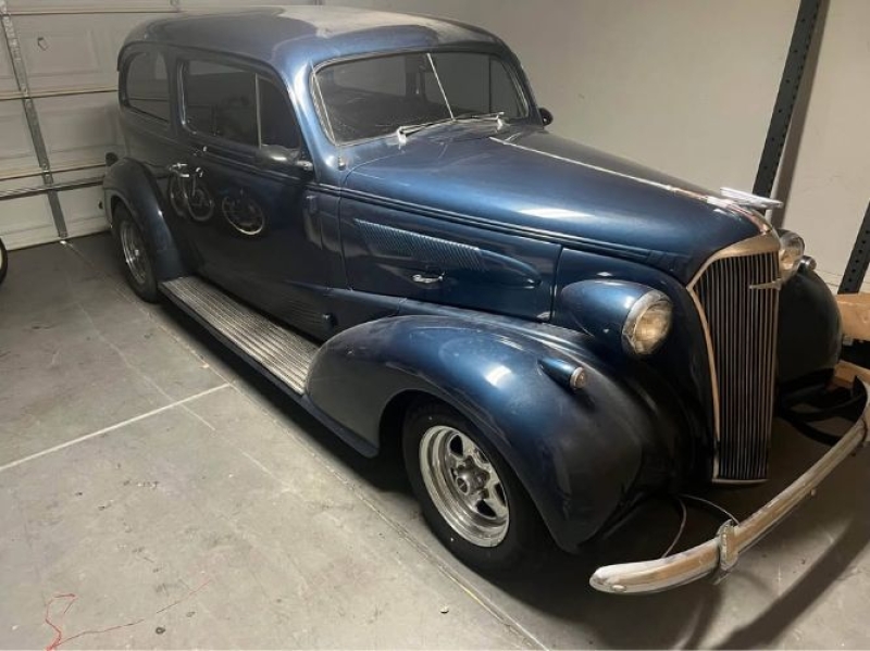 1937 Chevrolet Deluxe