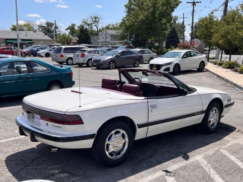 1990 Buick Reatta