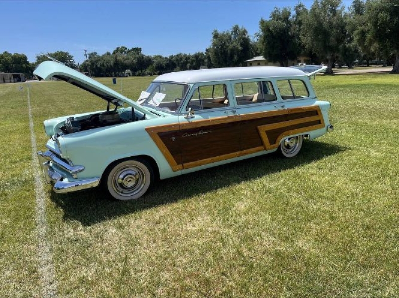1953 Ford Country
