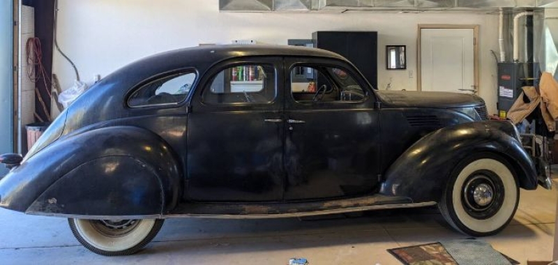 1936 Lincoln Zephyr