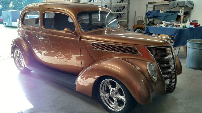 1937 Ford Humpback
