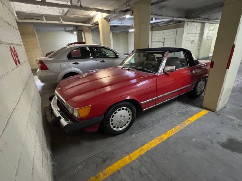 1986 Mercedes-Benz 560 SL