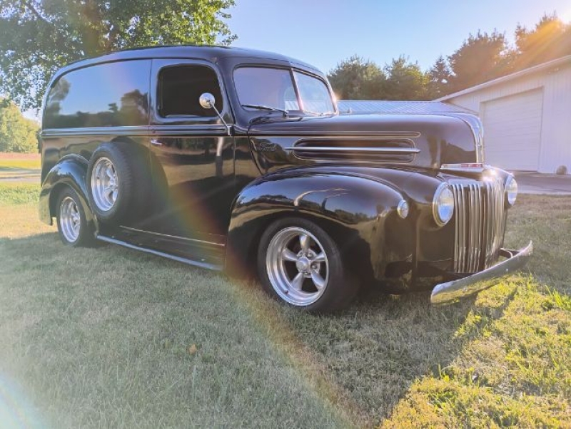 1946 Ford Model 21