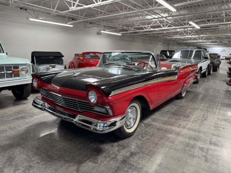 1957 Ford Fairlane 500