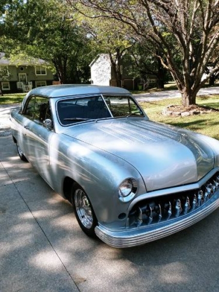1951 Ford Custom Deluxe