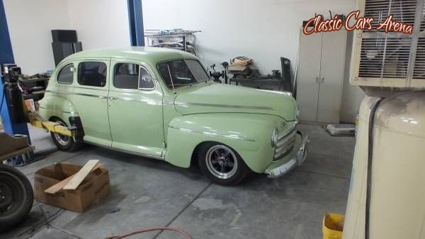 1946 Ford Deluxe