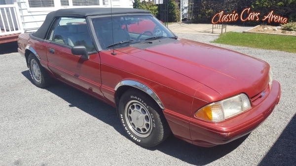 1992 Ford Mustang