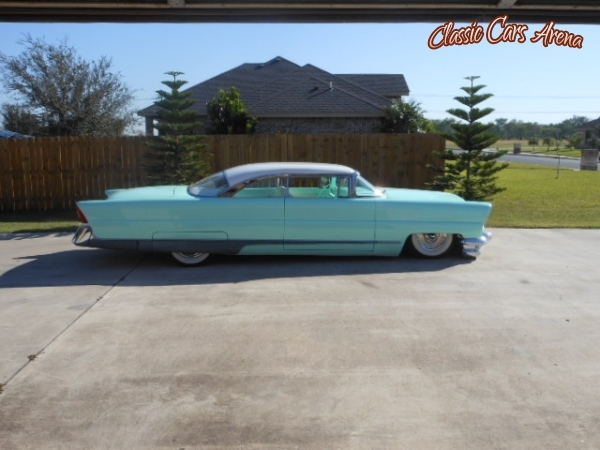 1956 Lincoln Capri