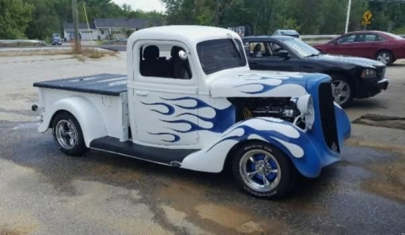 1935 Ford Model 50